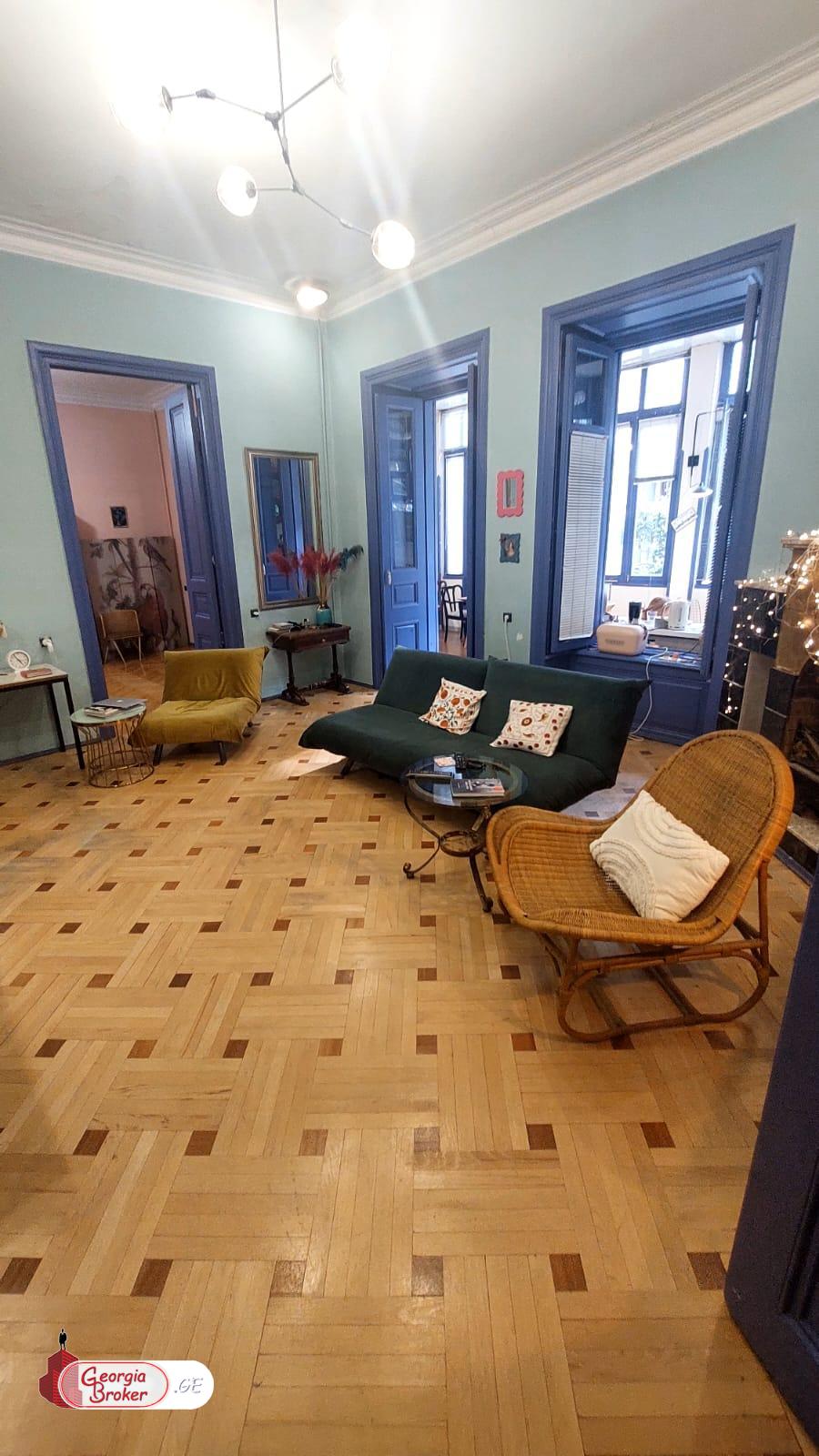 ქირავდება ახალი გარემონტებული საოფისე ფართი მთაწმინდაზე